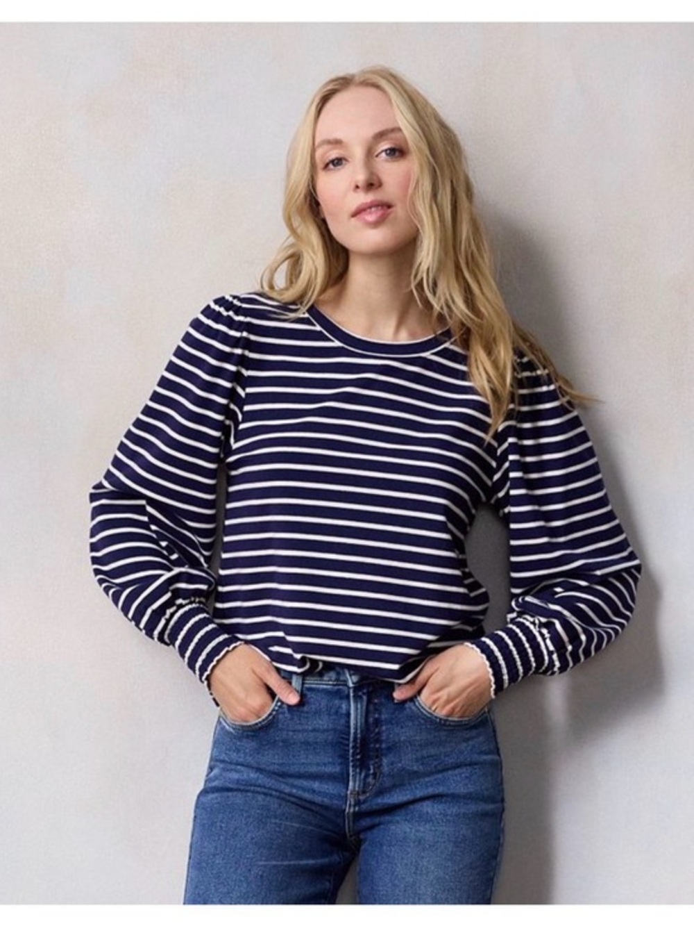 LC Lauren Conrad 0X long sleeve smocked cuff Navy  White